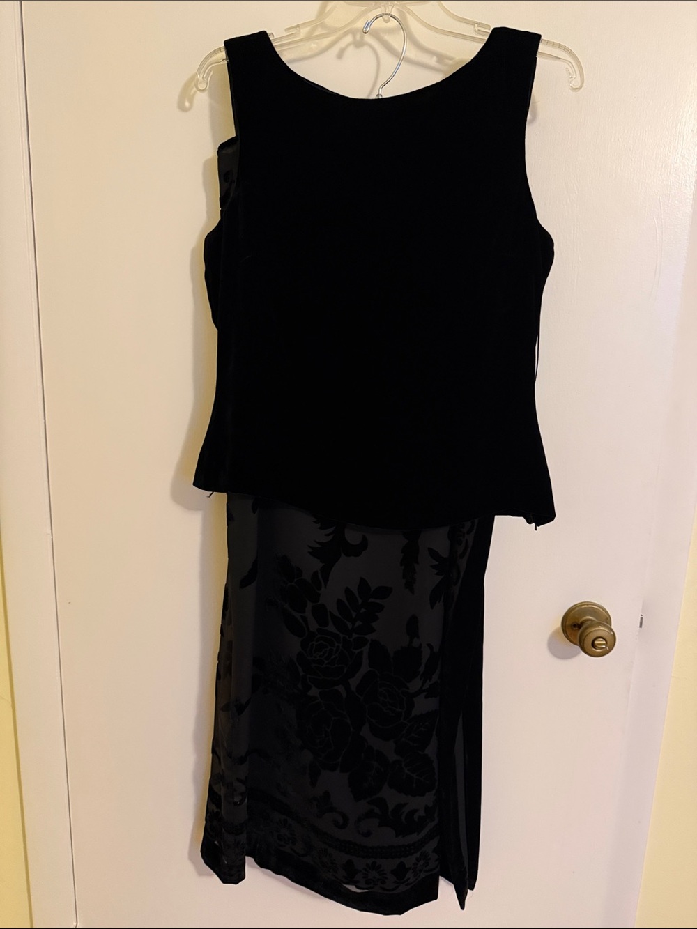 Liz Claiborne Black Velvet Overlay Midi Skirt Set
